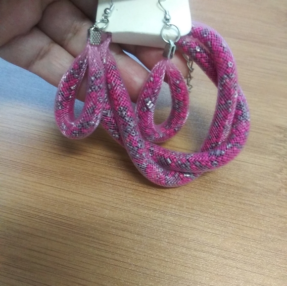 Pink Bracelet Earring Set Fun Quirky Cased Seed Beads New - Picture 2 of 3